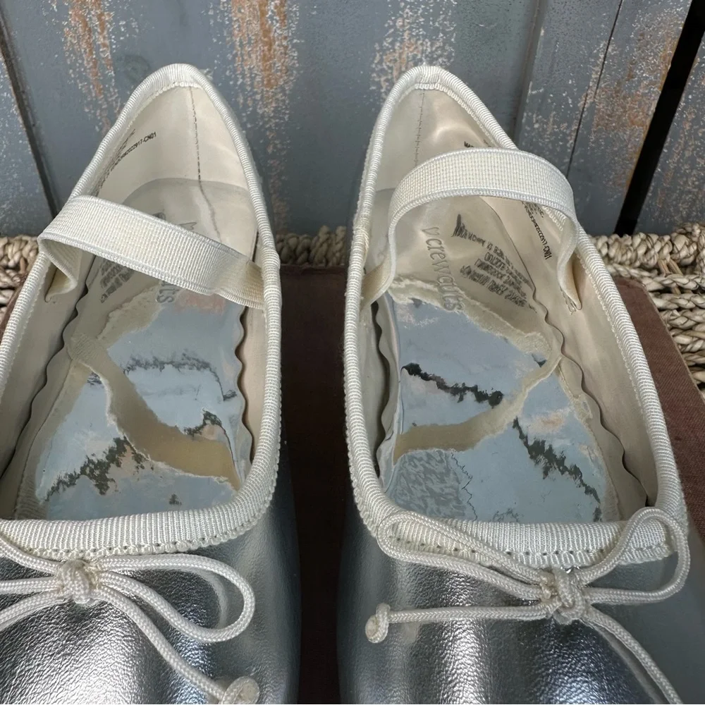 Crewcuts Girl's Strappy Ballet Flats Shinny Silver Sz K2 NWOB